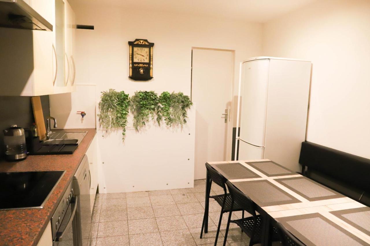 וינה «Go West» Guest Rooms מראה חיצוני תמונה